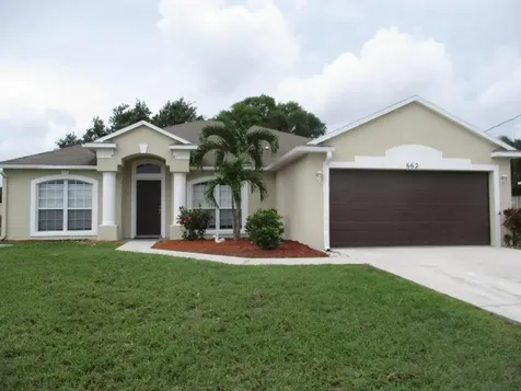 662 SW Lakehurst Drive Port St Lucie FL 34983