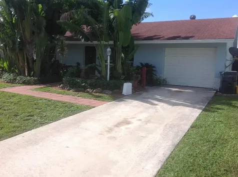 6391 Carthage Circle S Lake Worth FL 33463
