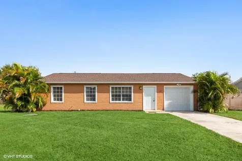 613 SW Sandbar Terrace Port St Lucie FL 34953