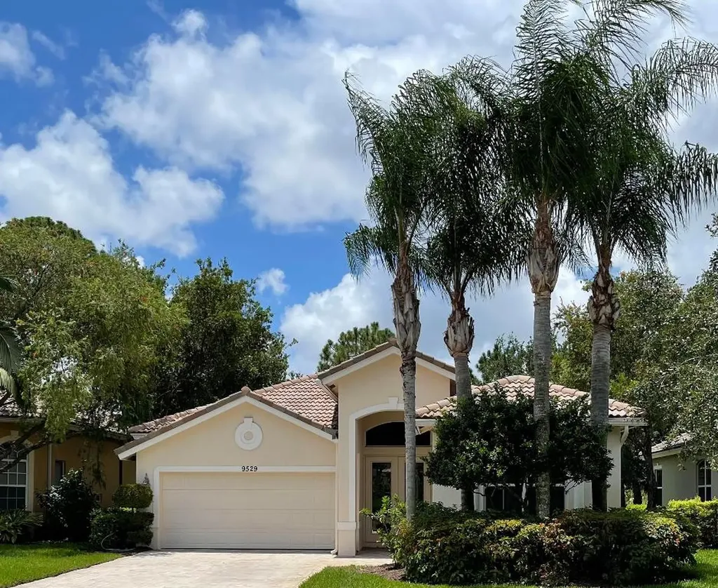 9529 Avenel Lane Port St Lucie FL 34986