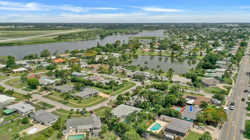 1911 High Ridge Road Lake Worth FL 33461