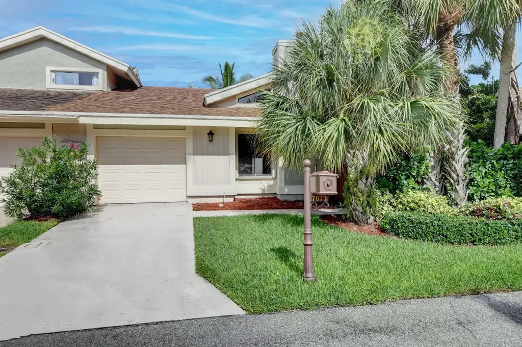 7673 Sierra Terrace W Boca Raton FL 33433