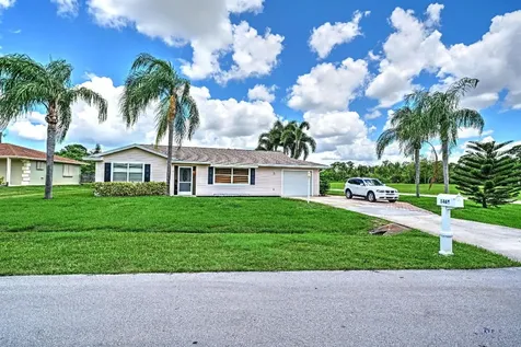 1465 SE Cambridge Drive Port St Lucie FL 34952