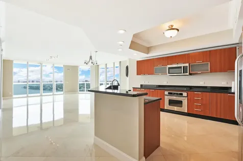2650 Lake Shore Drive Riviera Beach FL 33404