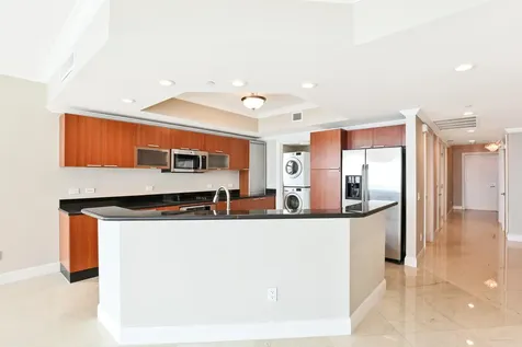 2650 Lake Shore Drive Riviera Beach FL 33404