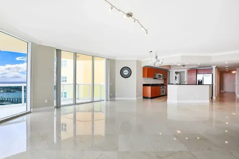 2650 Lake Shore Drive Riviera Beach FL 33404