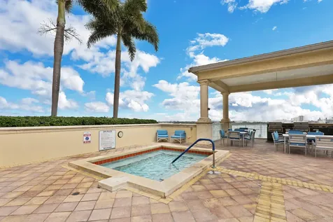 2650 Lake Shore Drive Riviera Beach FL 33404