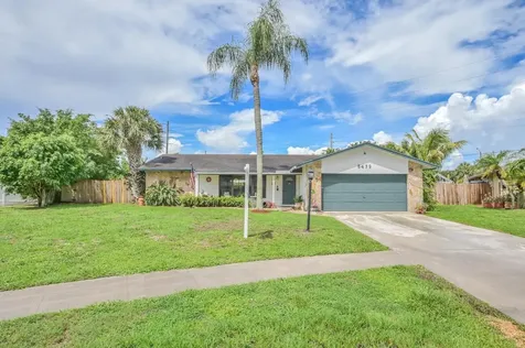 5479 Sandhurst Circle S Lake Worth FL 33463