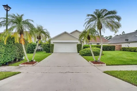 9948 Cross Pine Court Lake Worth FL 33467