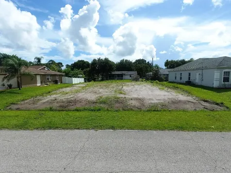 1937 SW Brisbane Street Port St Lucie FL 34984