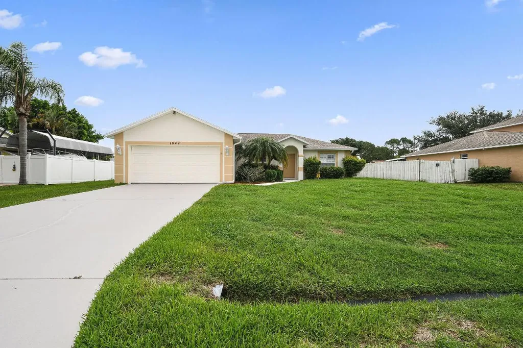 1049 SW Cairo Avenue Port St Lucie FL 34953