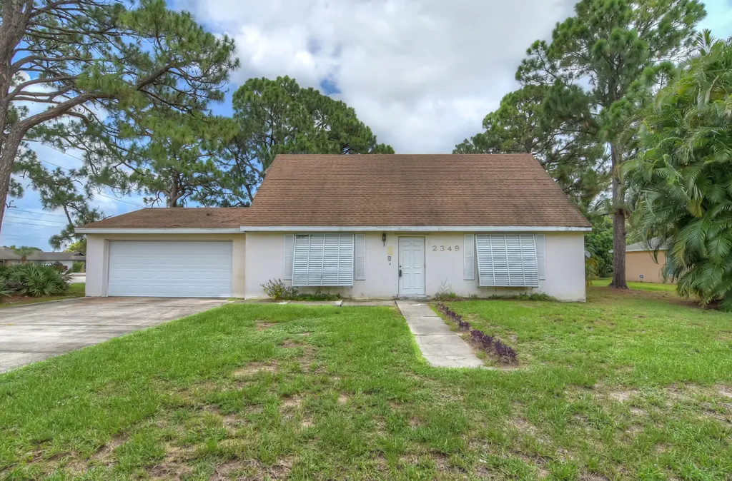 2349 SE Shipping Road Port St Lucie FL 34952