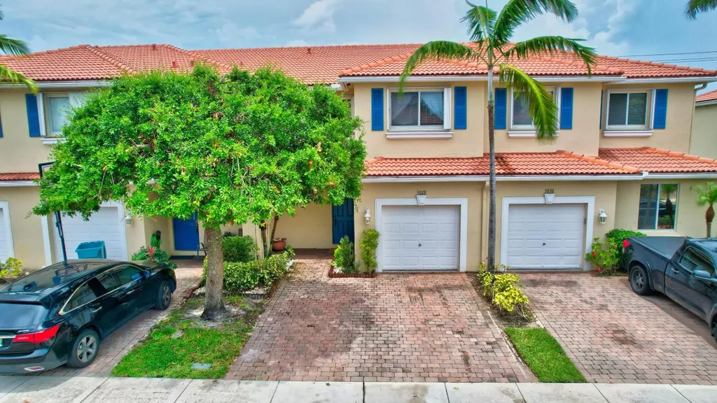3028 N Evergreen Circle Boynton Beach FL 33426