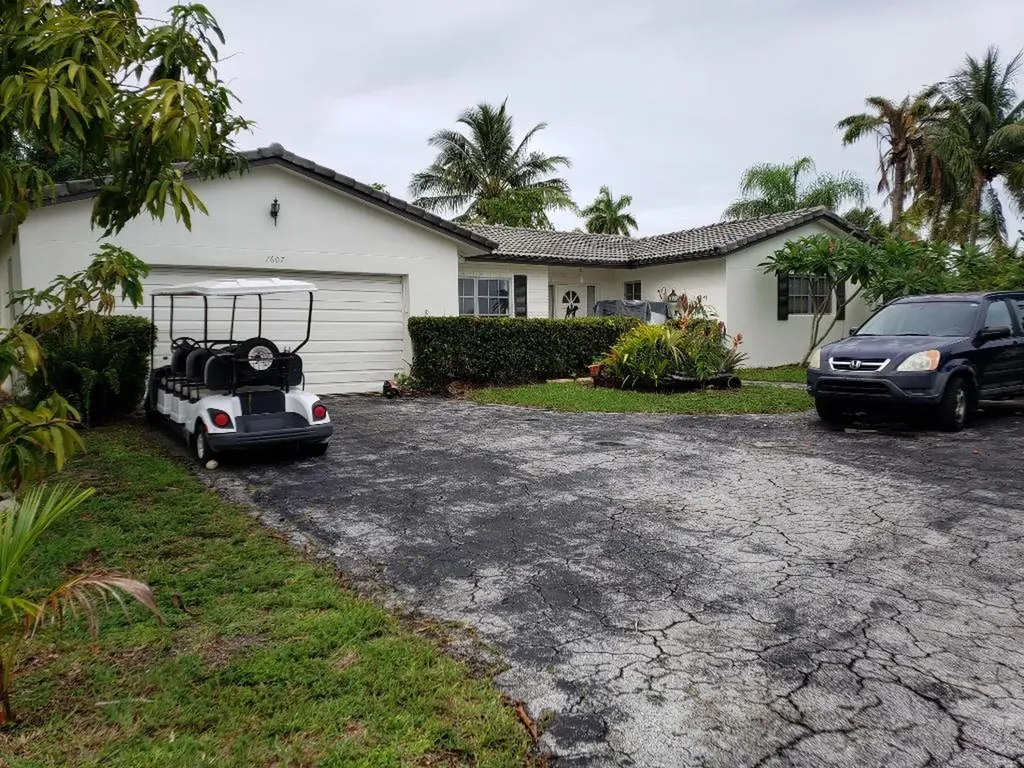 7607 NW 40th Court Coral Springs FL 33065