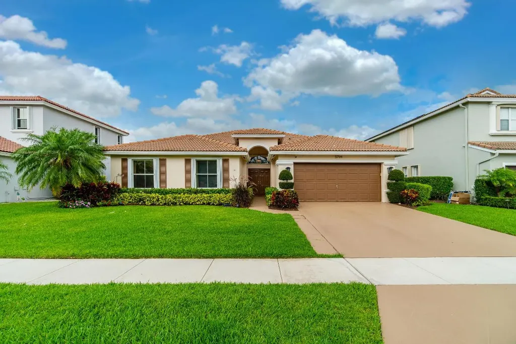 5794 La Gorce Circle Lake Worth FL 33463