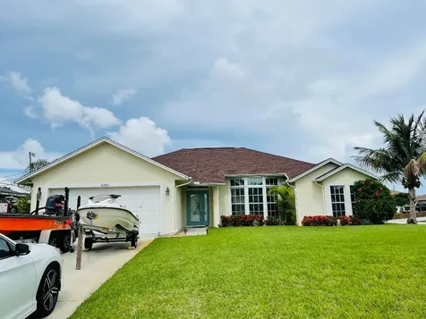 2285 SW Alminar Street Port St Lucie FL 34953