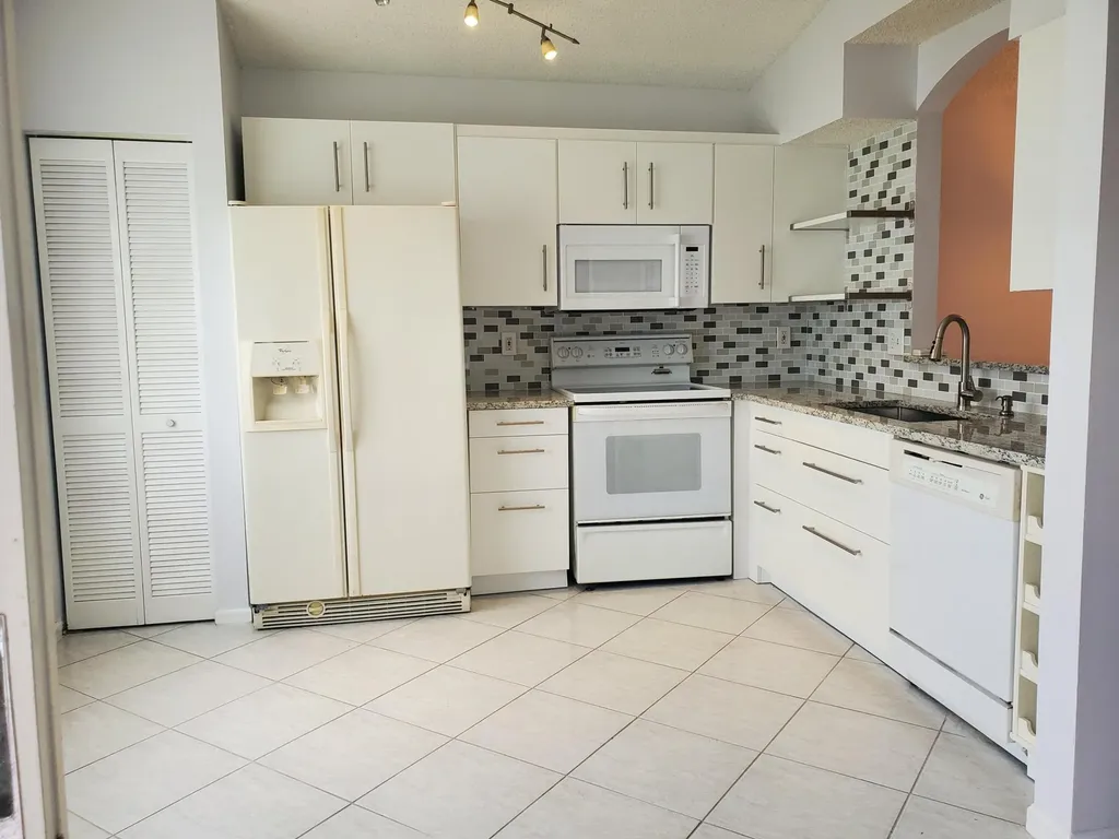 7057 Burgess Drive Lake Worth FL 33467