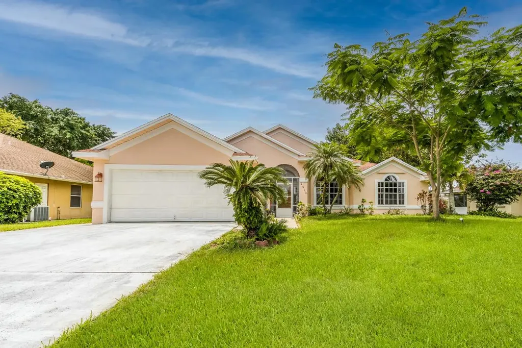 2310 SW Bayshore Boulevard Port St Lucie FL 34984