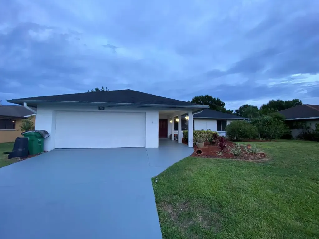 779 SE Forgal Street Port St Lucie FL 34983