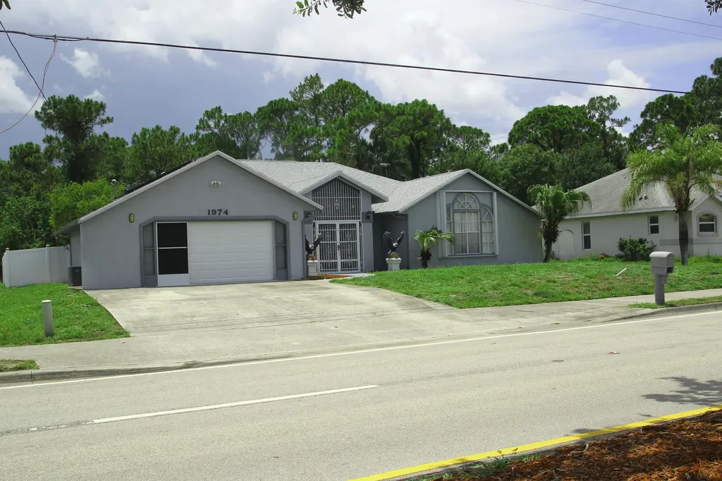 1974 SW Airoso Boulevard Port St Lucie FL 34984