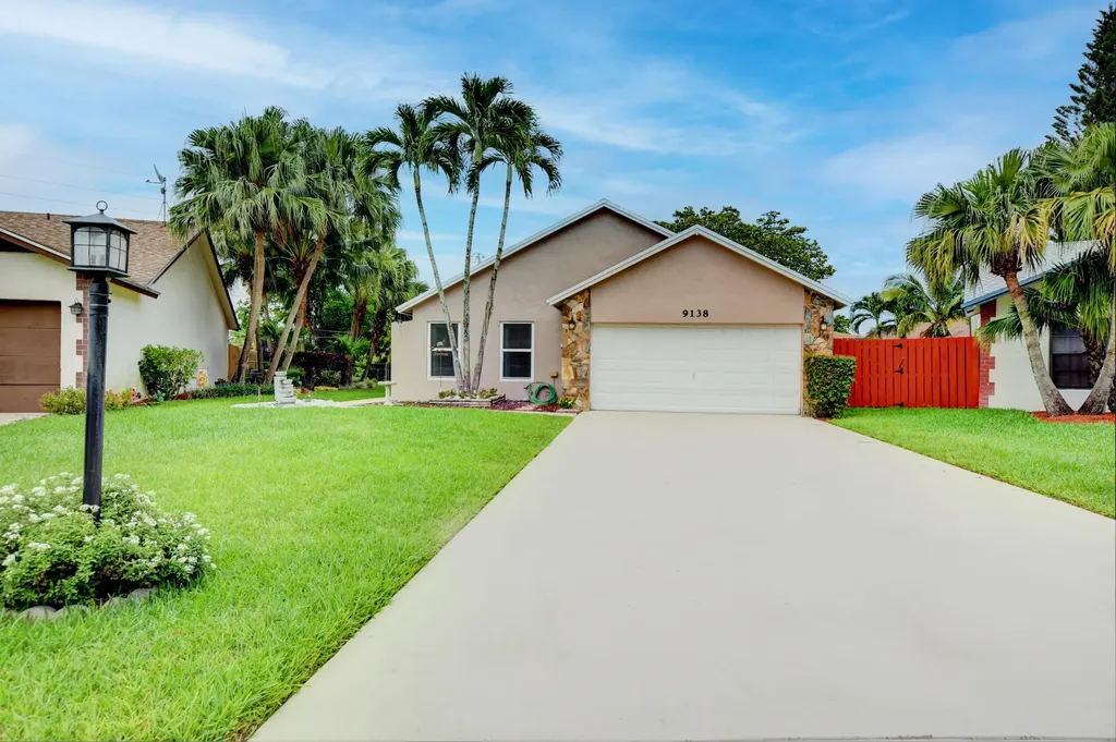 9138 Chatsworth Cascades Boca Raton FL 33434