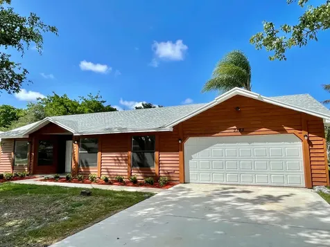 2165 SE Gaslight Street Port St Lucie FL 34952