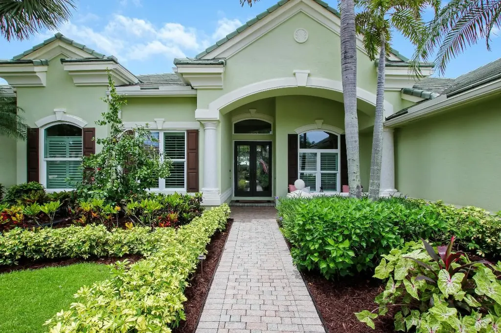 19060 SE Kokomo Lane Jupiter FL 33458