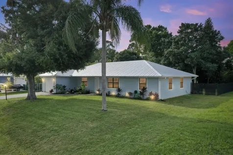 1555 SW Jacqueline Avenue Port St Lucie FL 34953