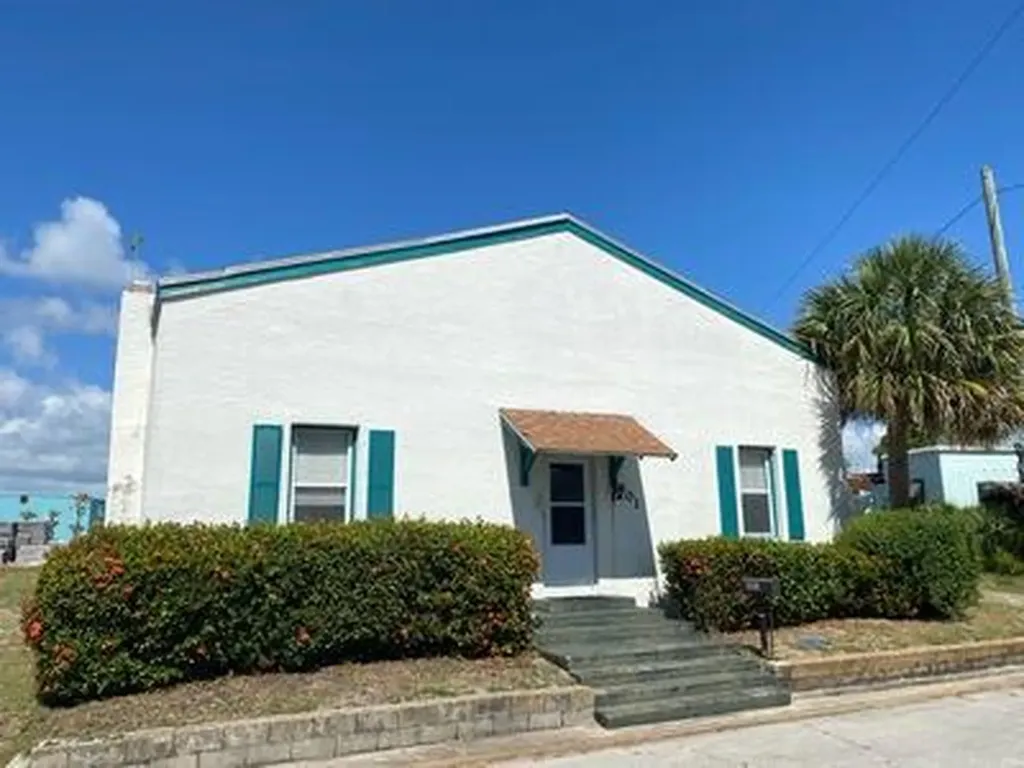 601 S 2nd Street Fort Pierce FL 34950
