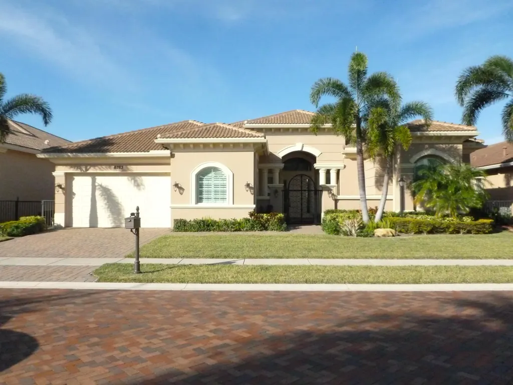 6383 Bellamalfi Street Boca Raton FL 33496