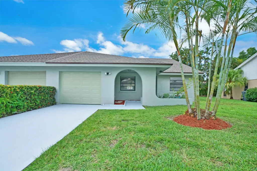 11902 Suellen Circle Wellington FL 33414