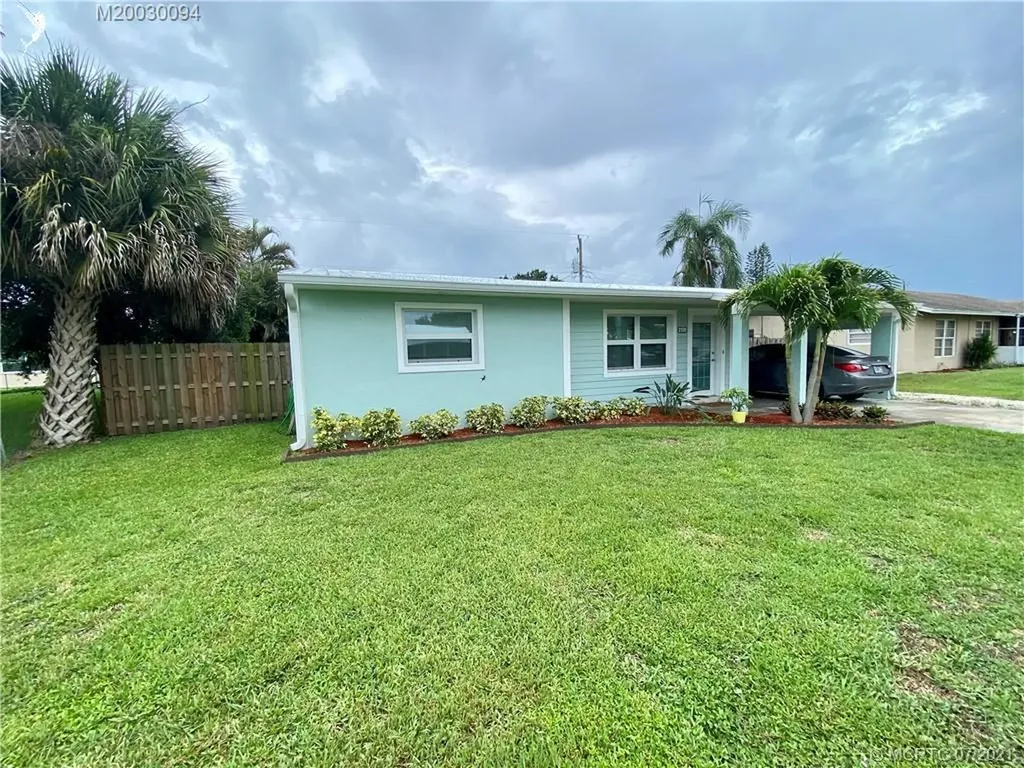 2130 SE Madison Street Stuart FL 34997