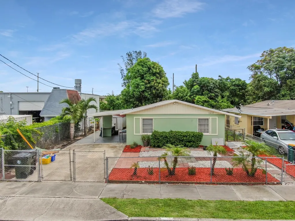 2412 Park Street Lake Worth Beach FL 33460
