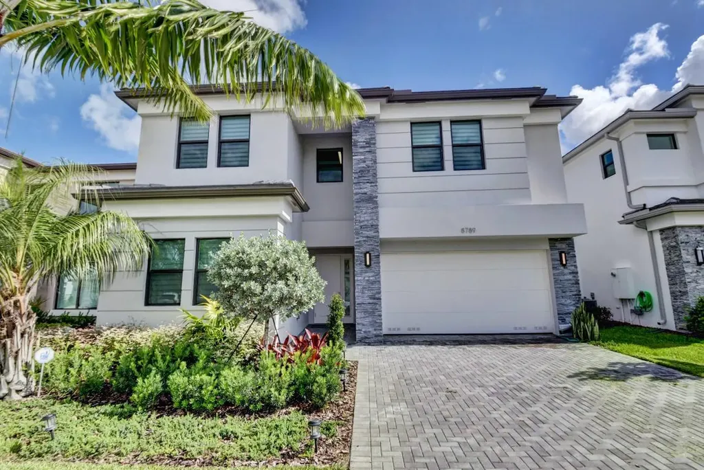 8789 Quiet Inlet Lane Boca Raton FL 33496