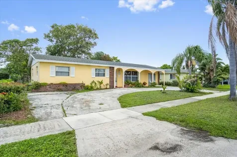 421 W 31st Street Riviera Beach FL 33404