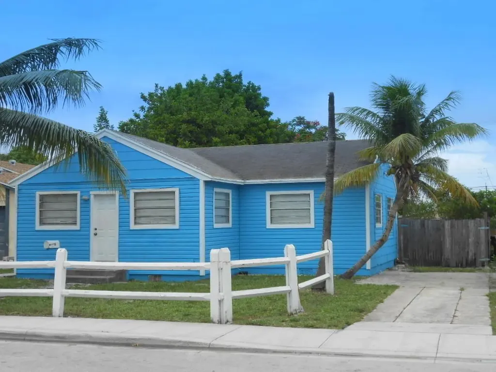 416 N C Street Lake Worth Beach FL 33460