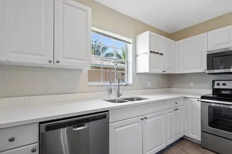 102 SW 13th Avenue Delray Beach FL 33444