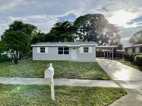 308 NW 11th Avenue Delray Beach FL 33444