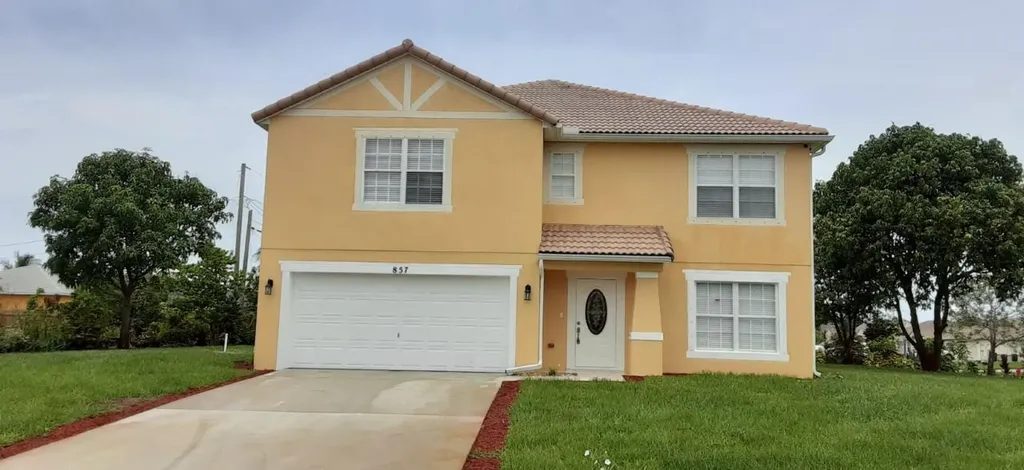 857 SW Squirrel Avenue Port St Lucie FL 34953