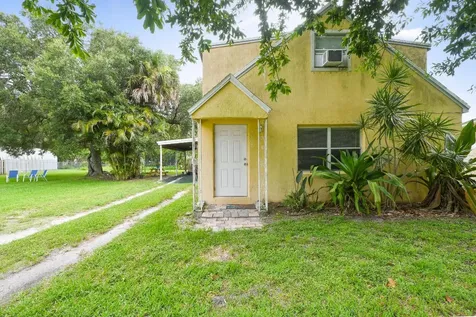 3107 S 22nd Street Fort Pierce FL 34982