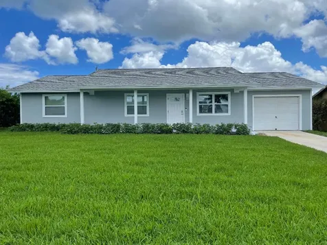 7406 SE Craig Street Hobe Sound FL 33455