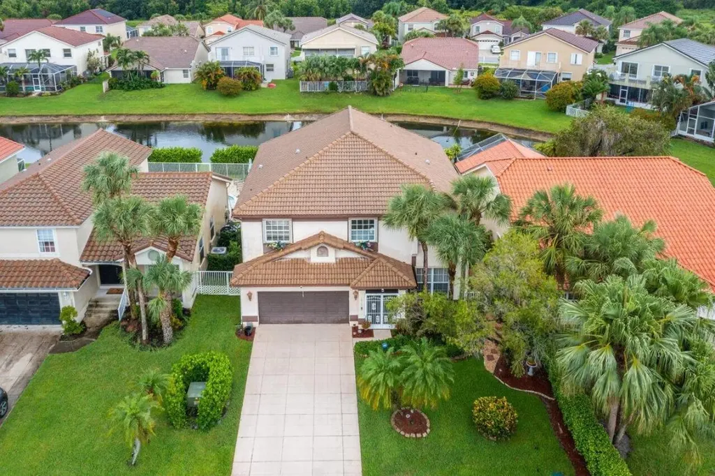 18140 Blue Lake Way Boca Raton FL 33498