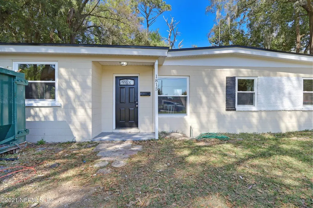 1815 Loyola Drive N Jacksonville FL 32218