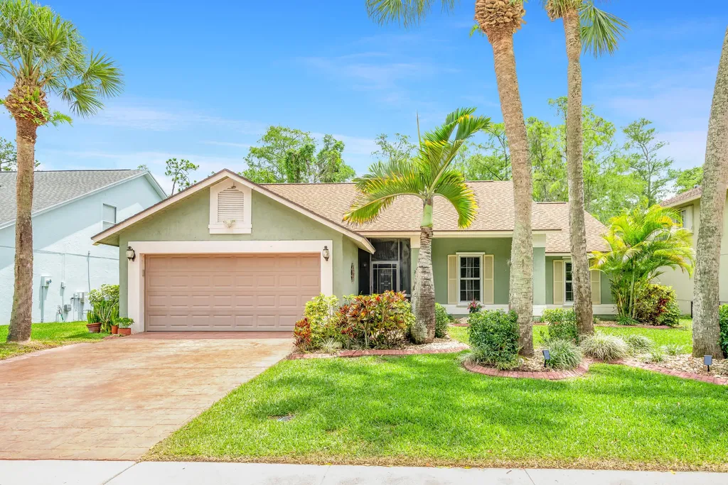 3626 Woods Walk Boulevard Lake Worth FL 33467