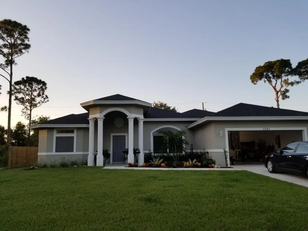 1221 SW Albenga Avenue Port St Lucie FL 34953
