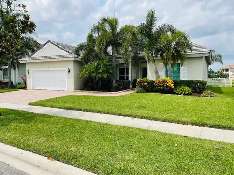 217 NW Magnolia Lakes Boulevard Port St Lucie FL 34986