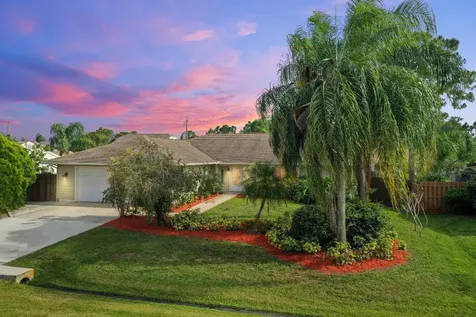268 SW Langfield Avenue Port St Lucie FL 34984