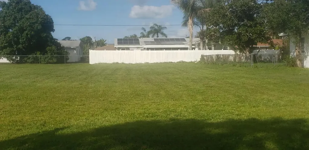 417 SE Sunnydale Lane Port St Lucie FL 34983