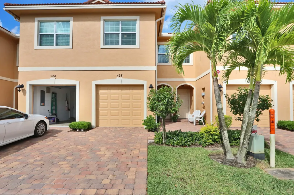 528 SW Glen Crest Way Stuart FL 34997