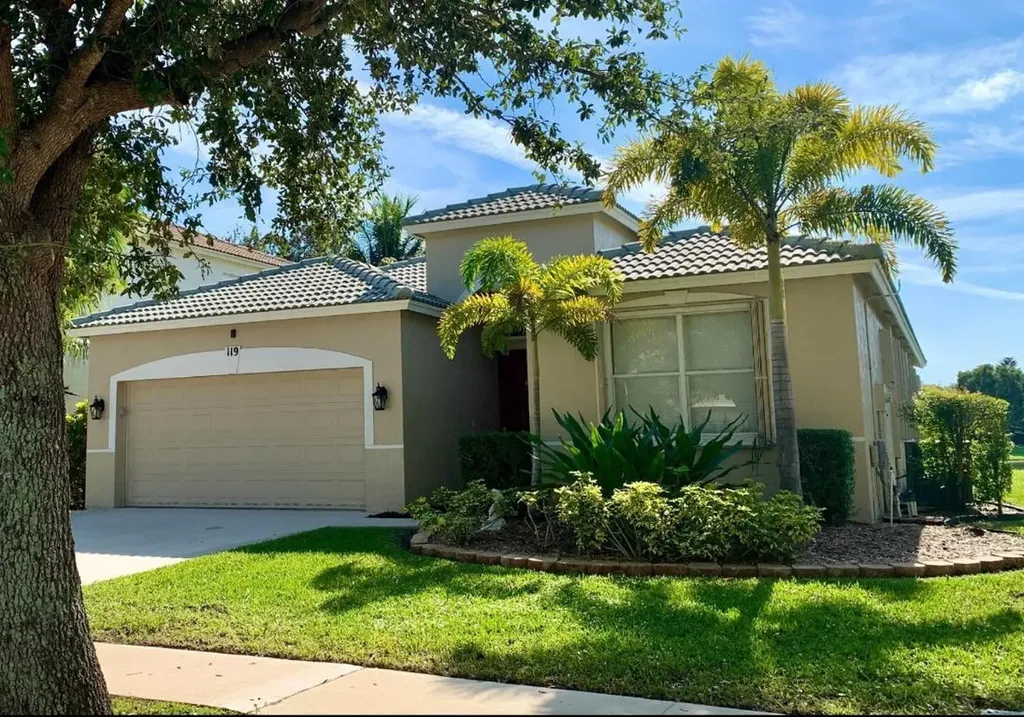 119 Seminole Lakes Drive Royal Palm Beach FL 33411